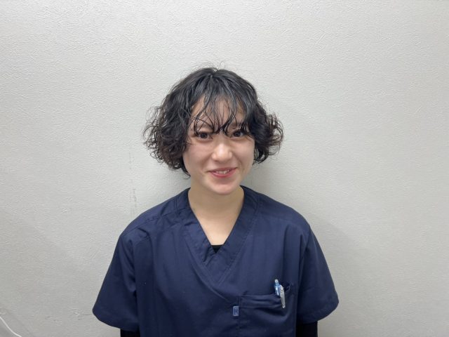 安藤 麗（あんどう うらら）